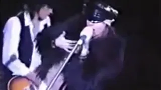 Guns N’ Roses Live St. Louis 7/2/1991- Rocket Queen (aborted + Riot footage)