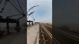 Wait for it !! Dangerous 25,000V Pantograph Spark