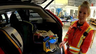 Critical Care Paramedic Jess Shows you around our Critical Care Car