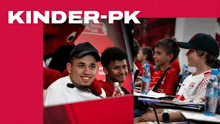 Kinder-Pressekonferenz mit Noah Okafor & Karim Adeyemi