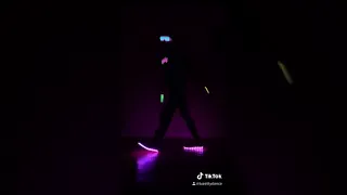 TUZELITY DANCE ⚡️ ТАНЦЫ IN A CLUB NEON MODE 🔥😈