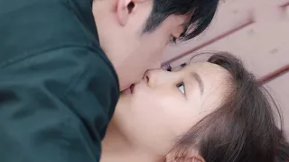 Be With You 好想和你在一起: The professor kissed the girl on their first met!