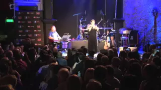 Alexia Vassiliou - Είσαι παιδί μου πειρασμός LIVE at RED