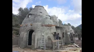 How to Build a Super adobe home in less than 30 days. Earth bag dome homes