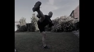 40 min Bodyweight & Kickboxing Routine. Punch & Kick your way to fitness