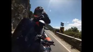 Police chase Yamaha R1 on Great Ocean Road, Australia