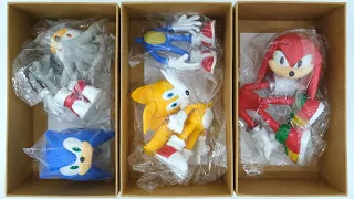 Unboxing boxes of Sonic the Hedgehog Figures