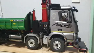 LESU hooklift crane truck with flying jib