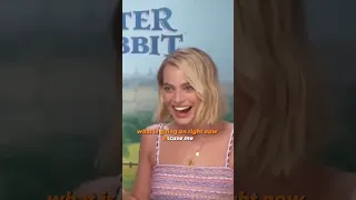 Margot Robbie’s brother, Cameron, surprises her in an interview. #margotrobbie #barbie