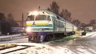 Дизель-поезд ДР1А-232/242 в депо Таллин-Вяйке / DR1A-232/242 DMU at Tallinn-Väike depot