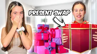 £300 CHRISTMAS PRESENT SWAP With MY BEST FRIEND!! ft. The3Halls
