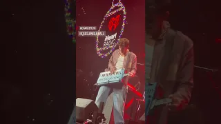 Charlie Puth performing at Q102 Philly’s iHeart Jingle Ball | December 12, 2022