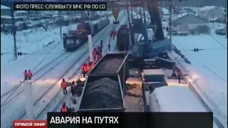 В Белоярском районе с рельсов сошли вагоны грузового поезда