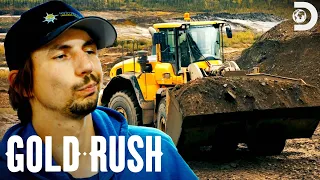 Parker Jumps in a Truck to Move Dirt on Mud Mountain | Gold Rush