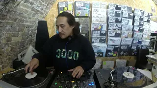 Sumgii // 1-hour Vinyl Mix ~ UK Garage / Roots of Dubstep