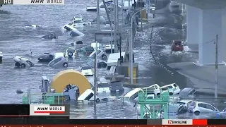 Tsunami hits Kamaishi Port - reprise HD (broadcast NHK World)