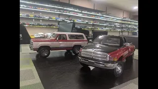 1:18 Diecast Review Unboxing JRL Dodge Ram 3500 Dually and Dodge Ramcharger by BOS