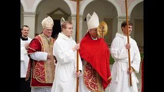 Kreuzerhöhungssonntag und Prozession mit Bischof Alois Schwarz im Stift Heiligenkreuz
