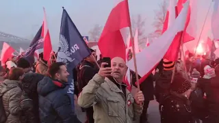 Polacos homenajean a España en el día de Polonia.