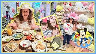 Tokyo HELLO KITTY Cafe 🇯🇵 DISNEY STORE Tour & Traditional JAPANESE Food! AD