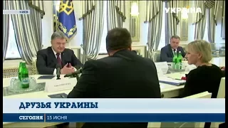 Порошенко обсудил с главами МИД Литвы и Швеции противодействие реализации "Северного потока-2"