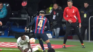 Ronald Araújo Shows His Class by Shutting Down Vinícius Júnior