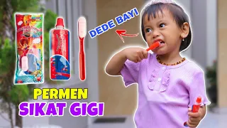 PERMEN SIKAT GIGI DEDE BAYI | DEDE BAYI SUKA MAKAN PERMEN SIKAT GIGI | CHIKAKU FAMILY