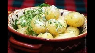 Картопля по-молодому / Як смачно приготувати молоду картоплю