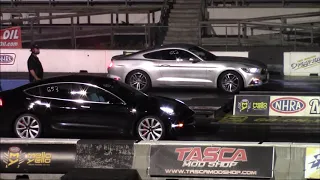 Tesla Model 3 vs S550 Mustang GT 1/4 Mile Drag Races