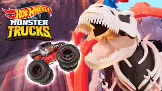 DEFEAT THE SKELETON T-REX 🏆🦖  | Monster Trucks Island | Hot Wheels