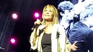 LULU, To Sir With Love, 17/4/24 , The London Palladium