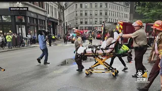 2 people hurt, buildings evacuated after manhole explosions in downtown Boston