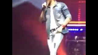 Gusttavo Lima Canta e Dança Lepo Lepo