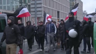 Rechtsextreme demonstrieren in Köln