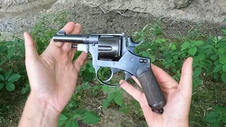 Italian 1889 Bodeo revolver.