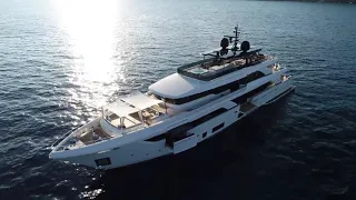 Custom Line Navetta 42