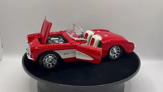 Chevrolet Corvette Convertible 1957 in red, 1:24 scale diecast car model from  Welly 29393R
