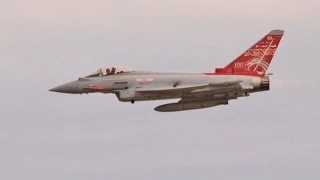 CLACTON AIRSHOW - EUROFIGHTER TYPHOON - AMAZING DISPLAY - MULTI ROLE TWIN ENGINED FIGHTER - 2015