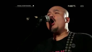 Netral - Pertempuran hati (Live at Music Everywhere) **