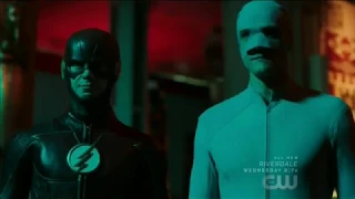 The Flash 4x06 Flash and Dibny museum fight scene