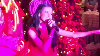 Mall Show: Sparkling SM Mallidays - Zephanie Dimaranan (All I Want for Christmas Is You)