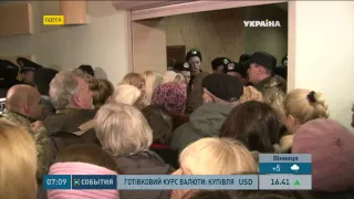 У одеському суді через "справу 2 травня" зчепилися євромайданівці і представники антимайдану