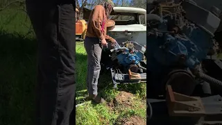 McCurry and the mullet: How to put valve covers on a ford 460.