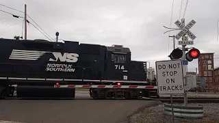 NS P77 Arrives Into Columbia SC With NS 714 Leading
