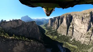Selva Alta wingsuit base jump