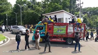 SUASANA DI AREA LUAR STADION JATIDIRI SEMARANG