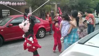 Primer cumpleaños de samy (piñata)