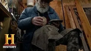 Mountain Men: Tom Handmakes a Knife (Season 3, Episode 7) | History