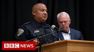 Police chief on leave after Texas school shooting - BBC News