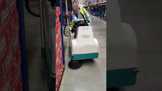 Carey Cleaning Machines 6100 Sweeper Warehouse Demonstration